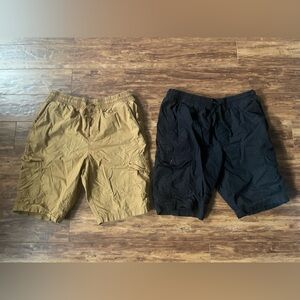 Men's Black and Tan Cargo Shorts